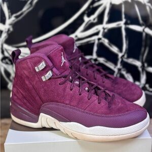 Jordan 12 Burgundy size 6Y